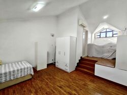 King's Road (D10), Terrace #494558661